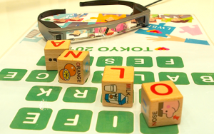 小池知事もスマートグラスを体験！働き方改革を推進するイベントに出展