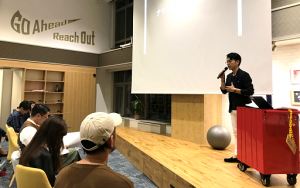 トップ販売員のノウハウを伝授！坂本りゅういち氏の「販売力アップセミナー」を開催！