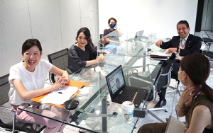 女性の活躍推進に必要なこととは?女性管理職とCEOが意見交換!