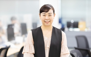 「オバサン」がパワーになる。自分の枠を超えるために、自分でワクワクを模索し続けよう　― PERSOL Group Awards 2023受賞の裏に（1）房前 木綿子 ―